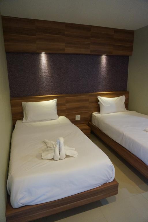 Hotel The Rhea Udon Thani Esterno foto