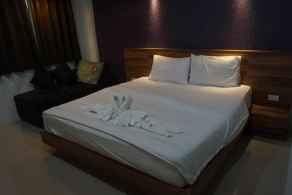 Hotel The Rhea Udon Thani Esterno foto